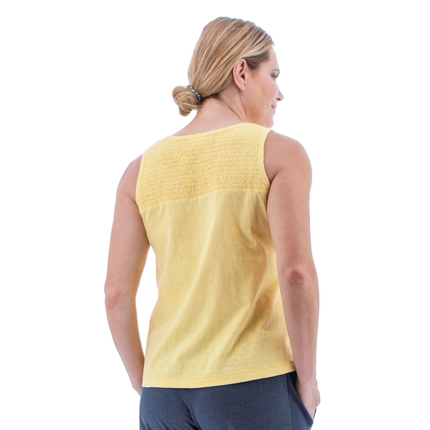 Aventura Women s Essex Smocked Tank Top